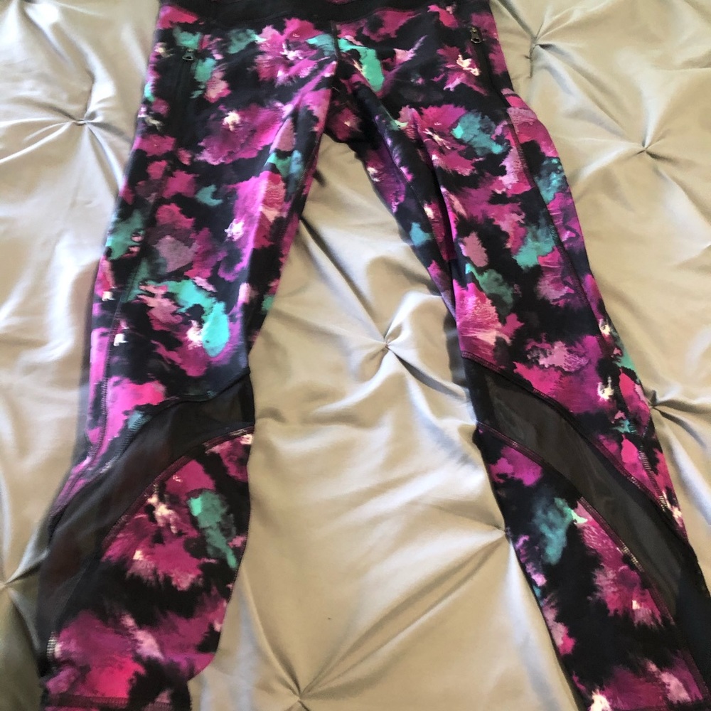 Calf length lululemon floral leggings